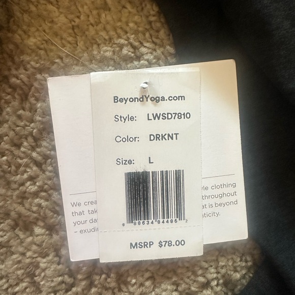 Beyond Yoga Open Back Top - Picture 3 of 3